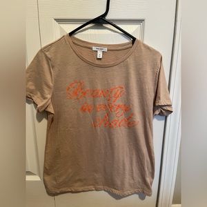 Nine West T- Shirt | Beauty in every Shade |‎ size : M